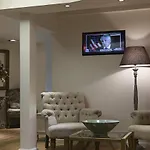 Ophir Hotel